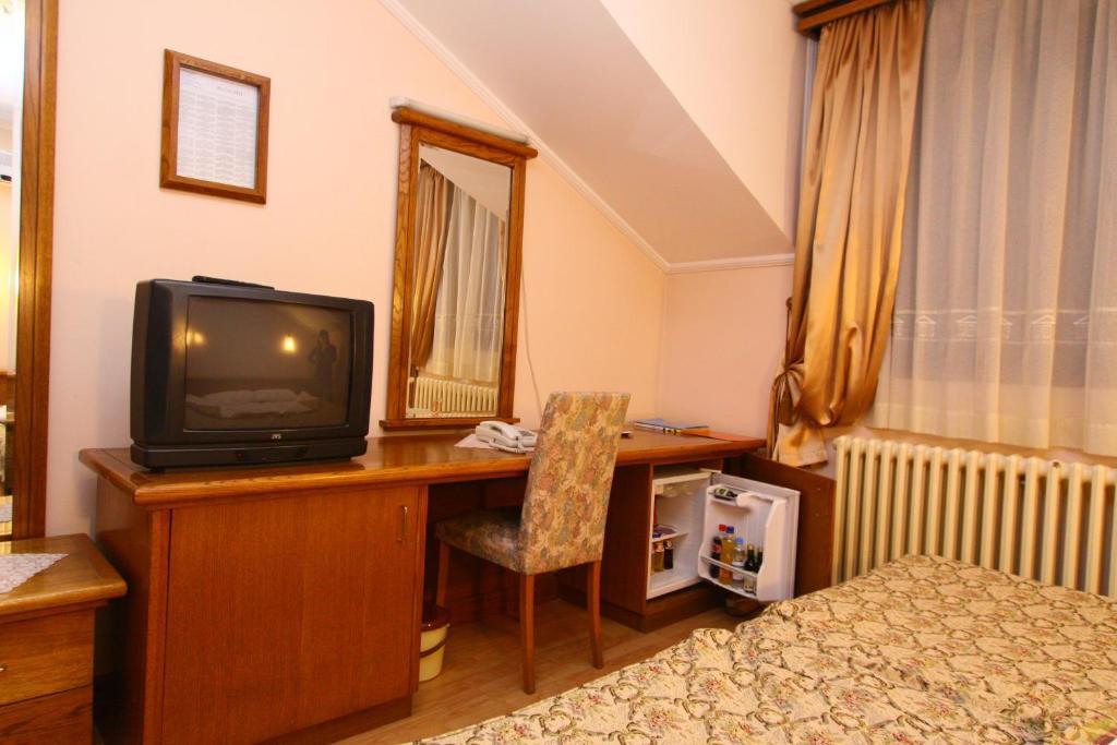 Garni Hotel Pbg Subotica Room photo